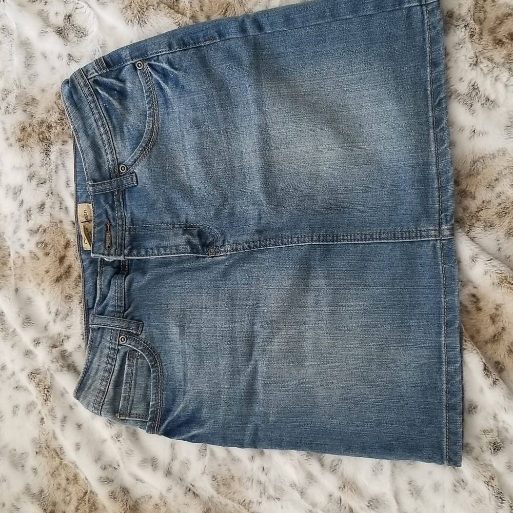 Earl Jean Juniors distressed jean skirt size 6